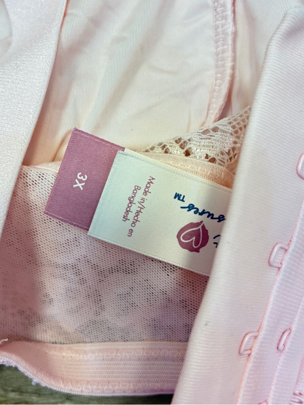 Secret Treasures No Boundaries 3 Lace Wirefree Bras - Picture 9 of 10